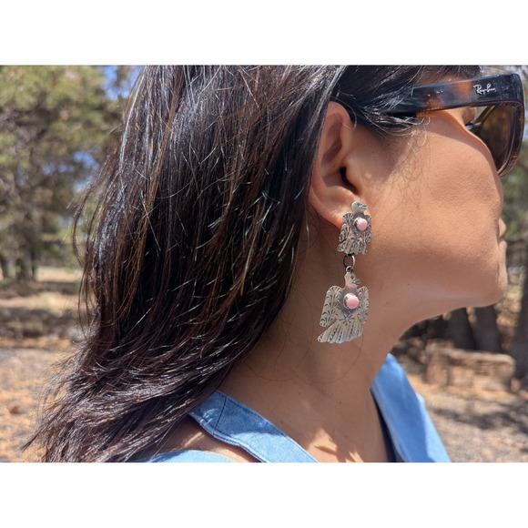 Handmade Navajo Sterling Silver Signed Earrings Thunderbird w Pink Conch Shell * - Picture 6 of 12